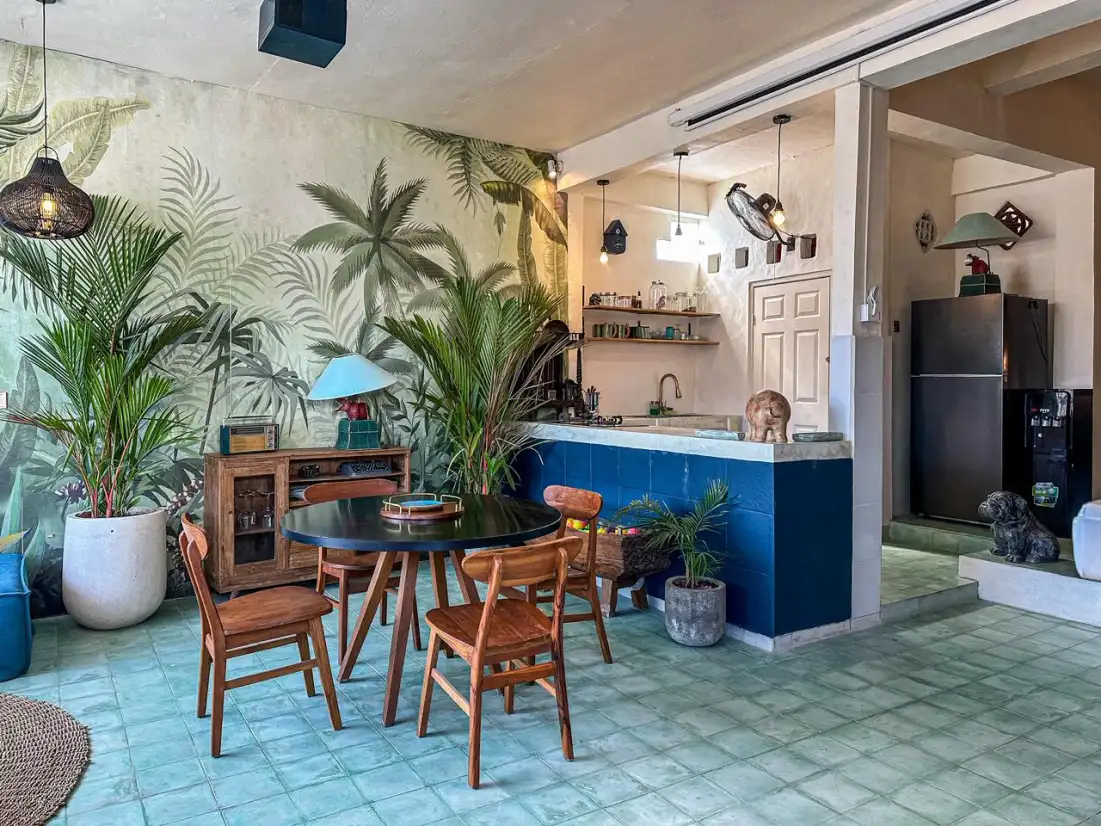 House with 2 bedrooms & rooftop gallery