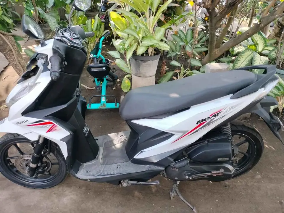 Selling Motorbike Honda Beat 2021